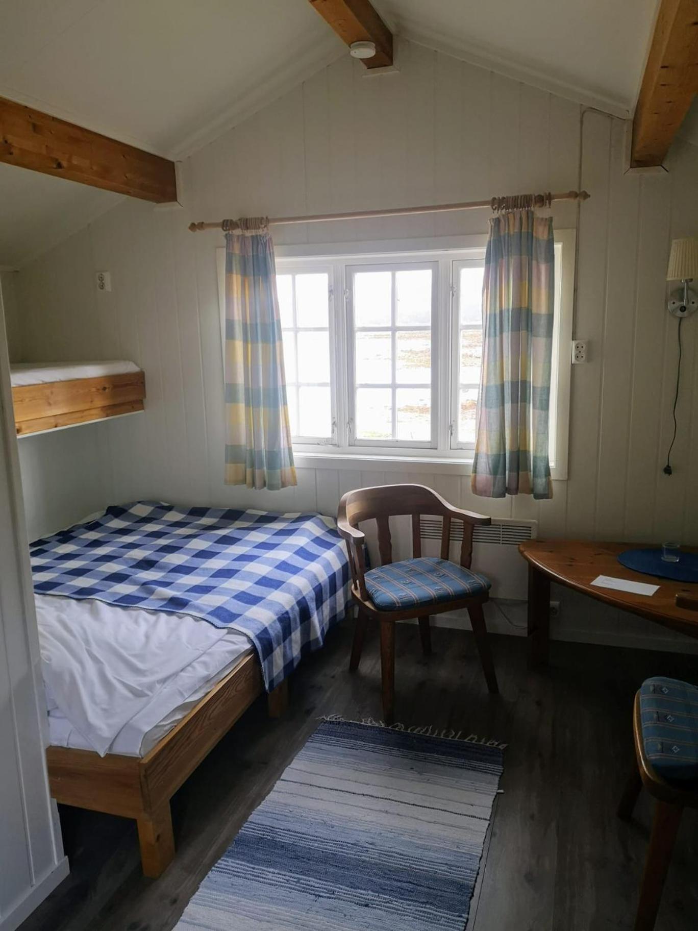 Ulvsvag Gjestgiveri Og Fjordcamping As Bagian luar foto